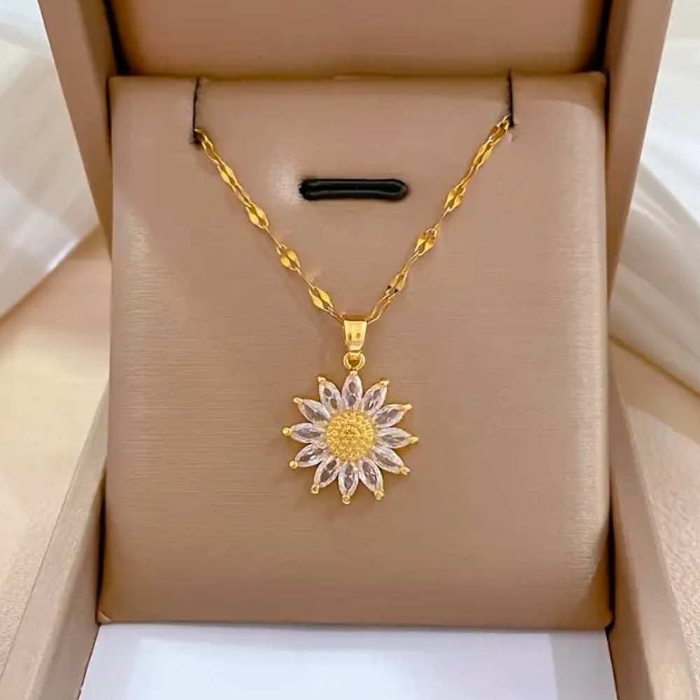NWOT - Elegant Crystal Sunflower Pendant Necklace